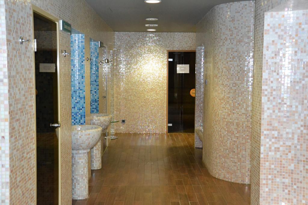 Hotel Solpark Kleszczow  Bagian luar foto