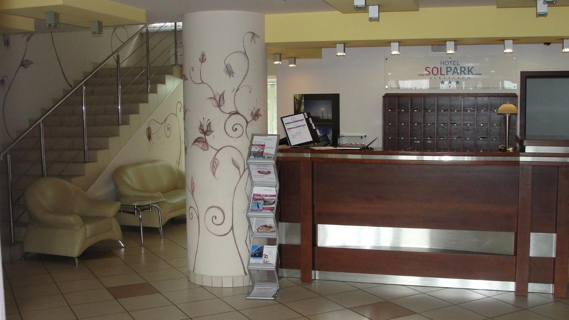 Hotel Solpark Kleszczow  Bagian luar foto