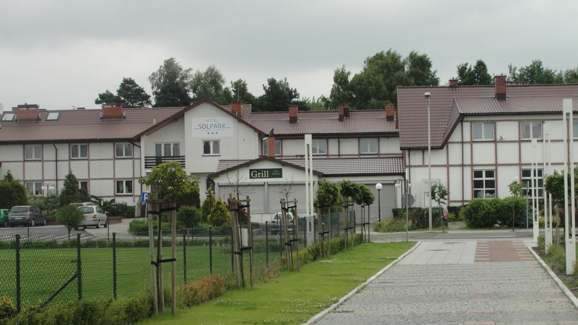 Hotel Solpark Kleszczow  Bagian luar foto